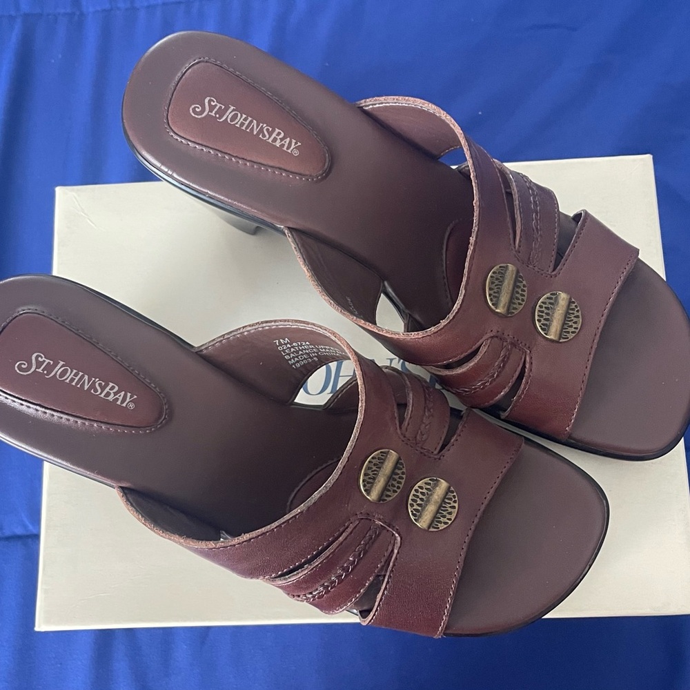 St. John's Bay Women's Burgundy Mules